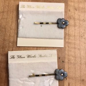 Bobby pins